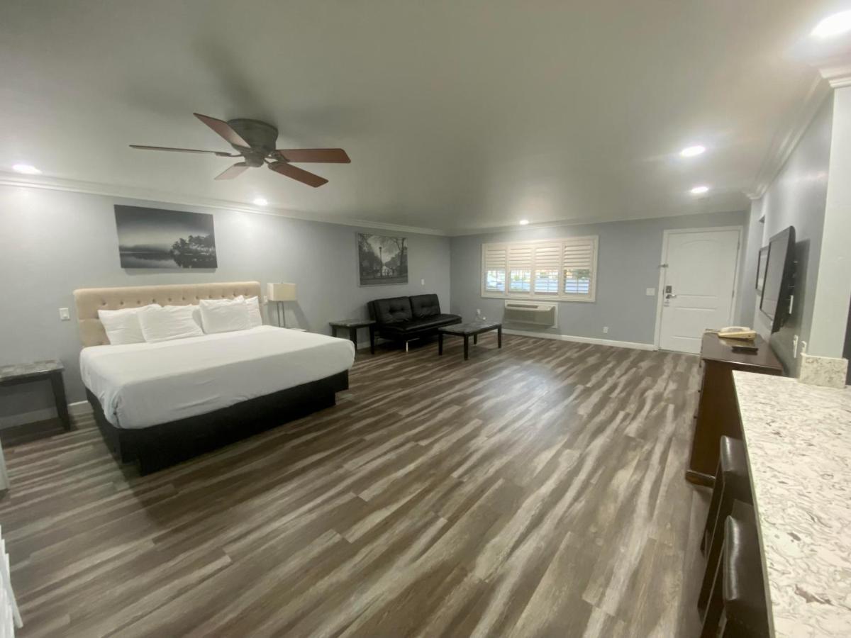 Lone Oak 2* Monterrey