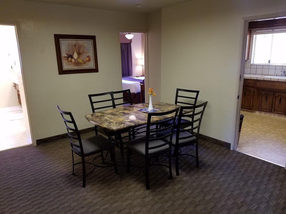 Lone Oak 2* Monterrey