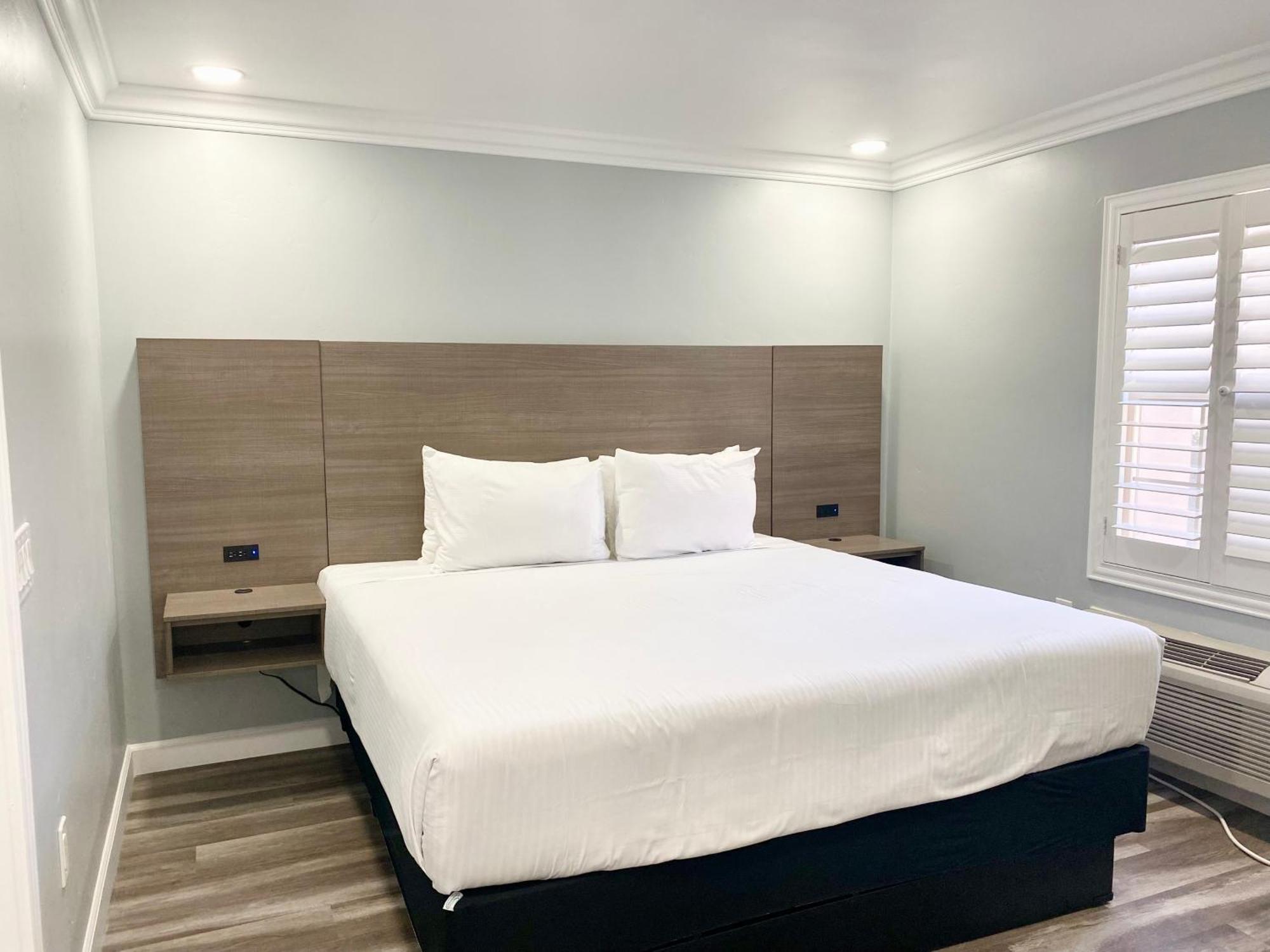 Lone Oak 2* Monterrey